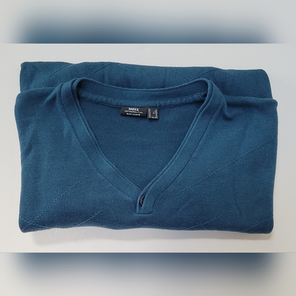 Men's Sweater - Picture 1 of 1